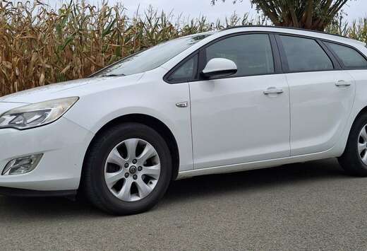 Opel 2.0 CDTI DPF Sports Tourer Design Edition