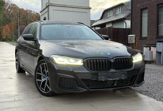 BMW 530e xDrive M-PACK *Pano*Headup*Adaptive Cruise*