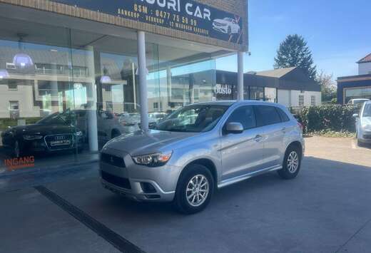 Mitsubishi 2.0 2WD CVT ( LPG)