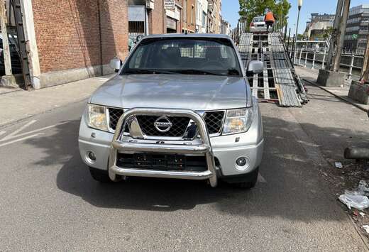 Nissan 2.5 dCi 144 ch King Cab Sport 4x2