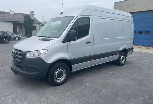 Mercedes-Benz 317 d A2 H2 - 33.500 EUR + btw 21%