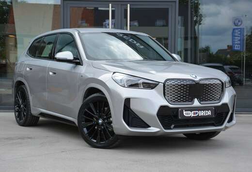 BMW eDrive20 M-Sport/Cam/Keyless