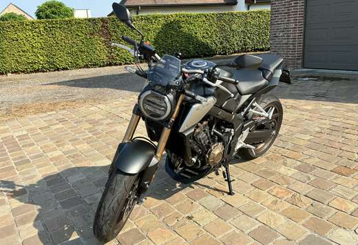 Honda Neo Sports Café