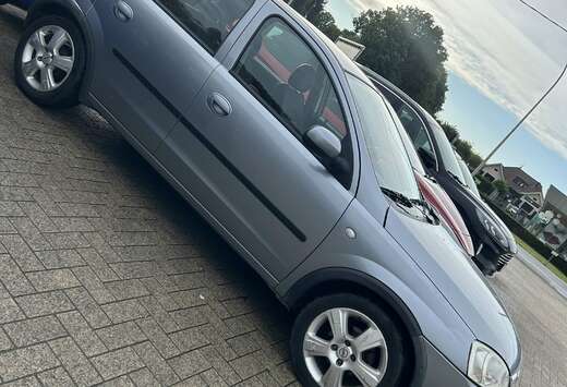 Opel 1.2i XEP 16v Sport Easytronic