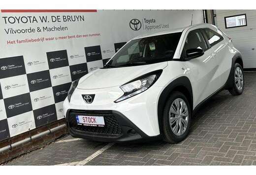 Toyota play STOCK STOCK