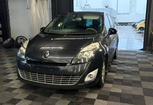 Renault 1.5 dCi AUTOMATIQUE bj. 2011 5pl. Euro 5 Pano ...