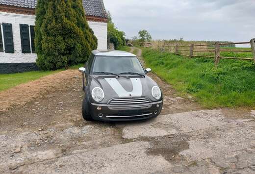 MINI 1.6i 16v Cooper