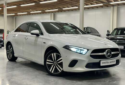 Mercedes-Benz A250e Business Solution-Carplay/Cruise/ ...