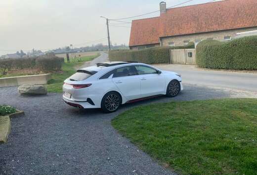 Kia Ceed GT 1.6 T-GDi GT ISG DCT