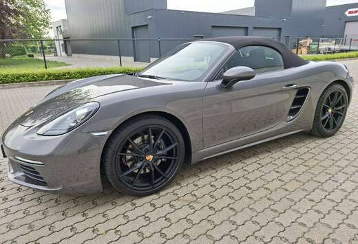 Porsche 718 Boxster 2.0 Turbo