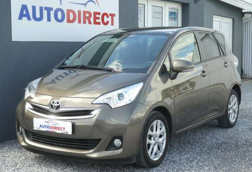 Toyota 1.33 VVT-i Lounge AUTOMAAT Navi, Camera, Airco ...