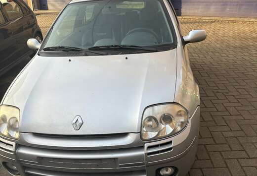 Renault 2.0i 16v Sport