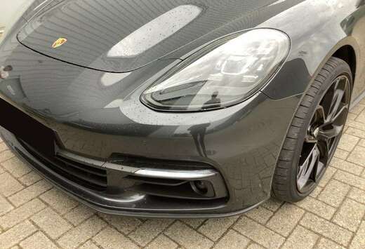 Porsche Panamera 4 Sport Turismo