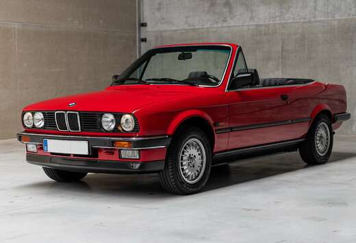BMW i Cabrio  E30/ First Paint / MINT