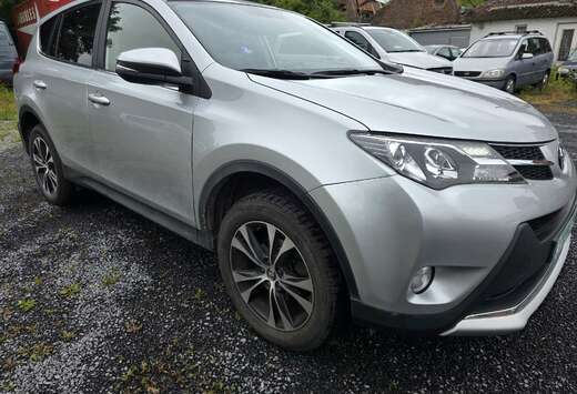 Toyota RAV4 2.0i AWD voiture belge carpass