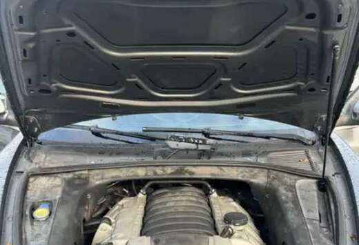 Porsche 4.8 V8 S Tiptronic A