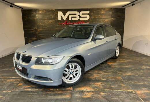 BMW 320i *CUIR *VOLANT MULTI *ATT REMORQUE *CLIM