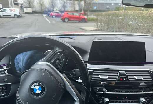 BMW 530i