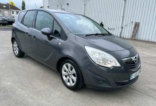 Opel 1.7 CDTi - AUTOMATIC