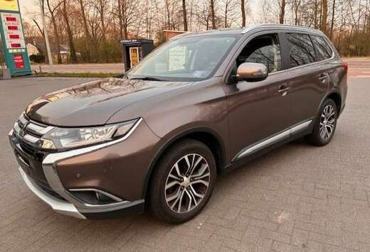 Mitsubishi Outlander 2.0i 2WD CVT