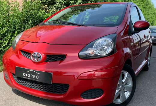 Toyota 1.0 ESSENCE / MIAMI / AIRCO / GARANTIE / MOTEU ...
