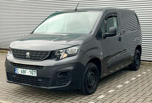 Peugeot 1.5 Blue Hdi 114.000km 2020 Euro6D