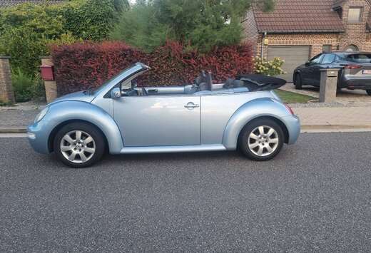 Volkswagen New Beetle Cabrio 2.0i Elegance Edition
