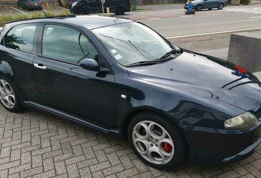 Alfa Romeo 147 3.2i V6 24v