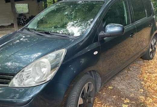 Nissan Note 1.6i Connect Edition