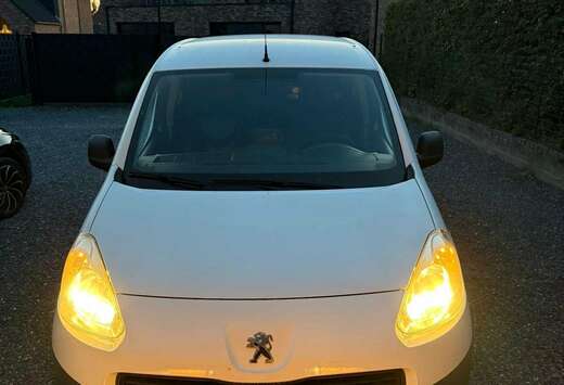 Peugeot 1.6 HDi 75 L1 FAP Avantage +