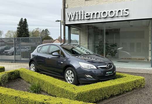 Opel Ultimate Edition 1.4i 100PK *Slechts 104.46€ B ...