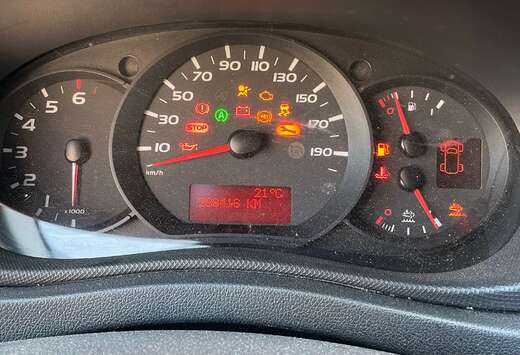 Renault 2.3 dCi 35 L3H1