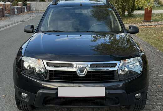 Dacia 1.6i 4x2 Laureate