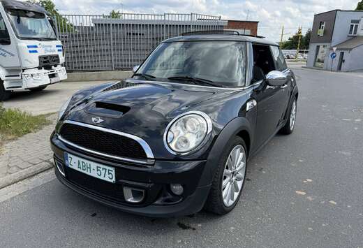 MINI 2.0 Diesel Full Option Boite Auto  0490 35 94 78