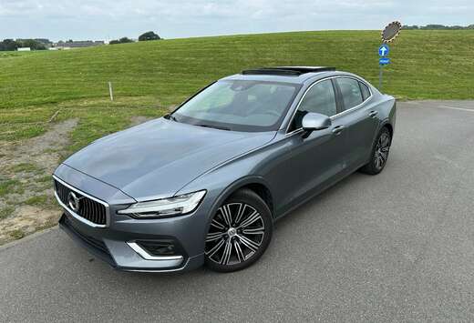 Volvo 2.0 B4 MHEV Inscription - Pano CarPlay WinterPa ...