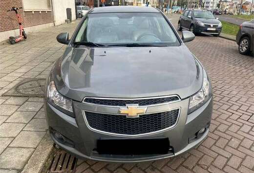 Chevrolet Cruze 1.6i LS