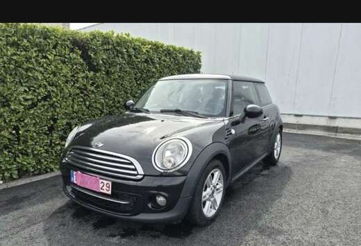MINI  Mini Cooper D  2011  Manuelle  204 000 km