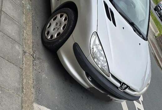 Peugeot 1.4 HDi X-Line