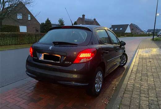 Peugeot 1.4i Benzine *1e eig *Proper *blanco gekeurd