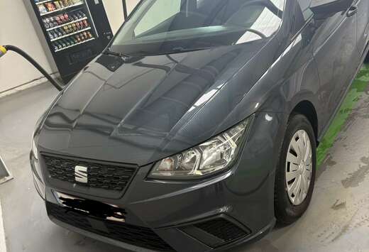 SEAT 1.0i MPI Style
