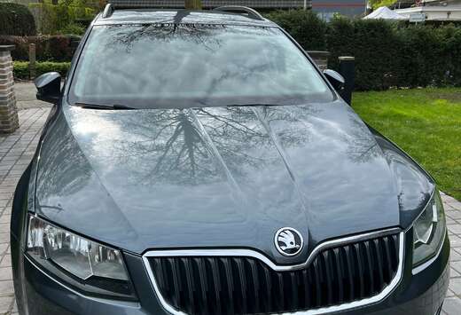 Skoda Octavia Combi 1.6 TDI DPF Ambition