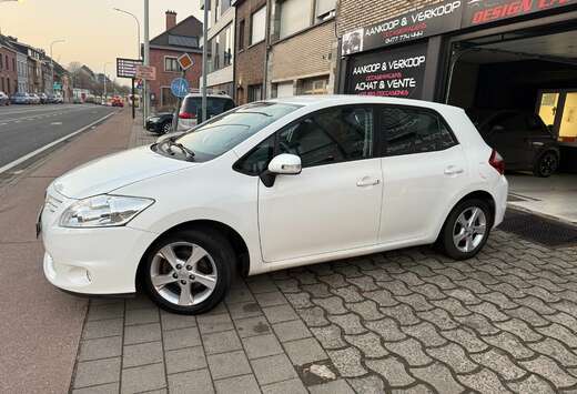 Toyota Auris 1.33i VVT-i Carnet Toyota Car Pass*Garan ...