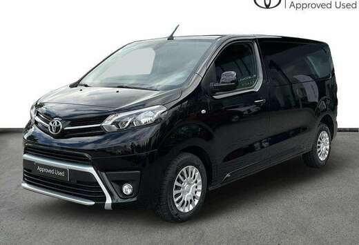 Toyota MWB 2.0 Comfort 6MT Navi Carplay Camera