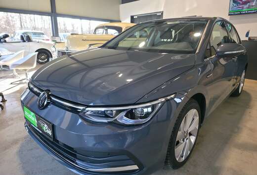 Volkswagen Golf 1.5 eTSI STYLE 1st edition