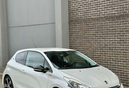 Peugeot 1.2 PureTech GT Line S&S