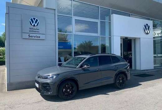 Volkswagen R-LINE BLACK STYLE 1.5 eHYBRID 177CV DSG6