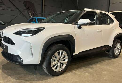 Toyota 1.5i VVT-i Active CVT - verwarmd stuur+zetels/ ...
