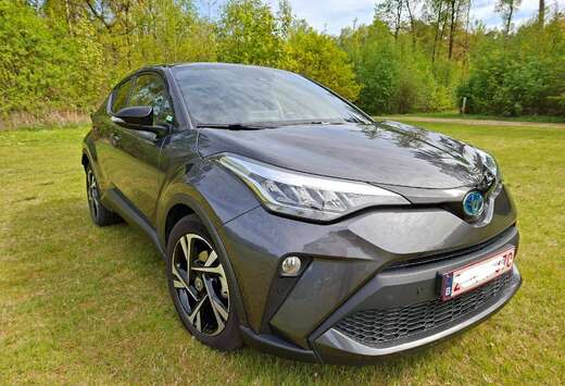 Toyota C-HR Hybrid 1.8L CVT C-LUB Bi-Tone