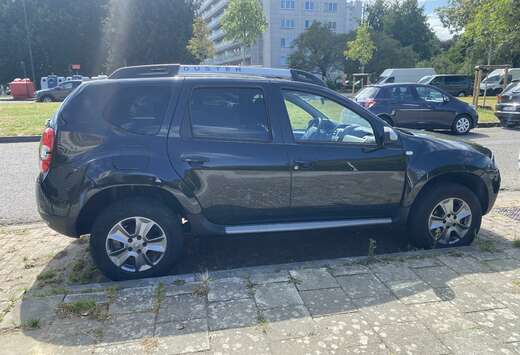 Dacia 1.2 TCe 4x2 Black Shadow