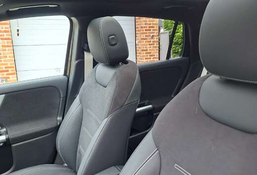 Mercedes-Benz GLA 200 AMG Line